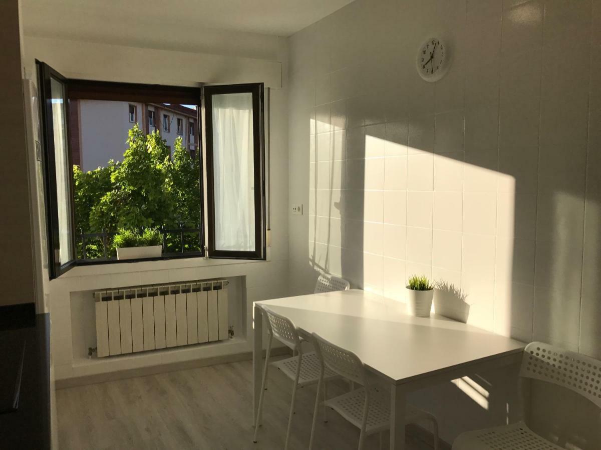 Lindux Apart Pamplona Exterior foto