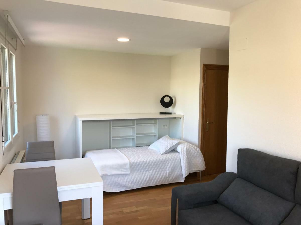 Lindux Apart Pamplona Exterior foto